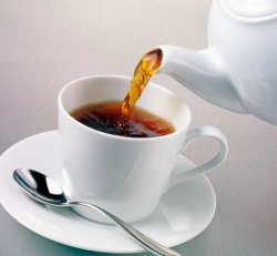 Черный чай приносит пользу для организма человека