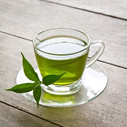 Зеленый чай лучше пить утром или вечером ?